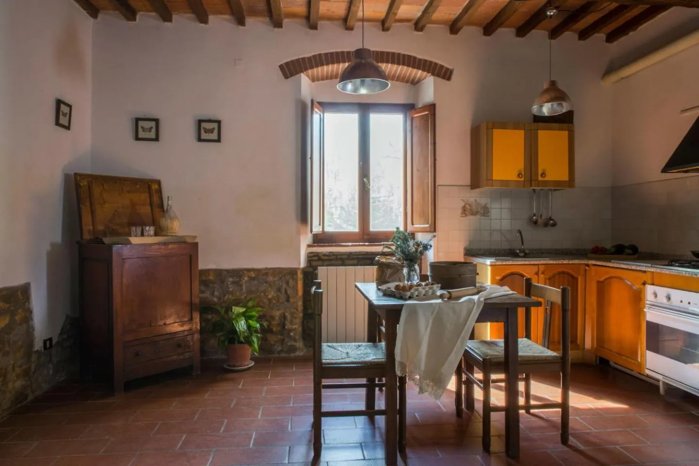 Agriturismo Pane E Vino Gabbro مزرعة للإقامة